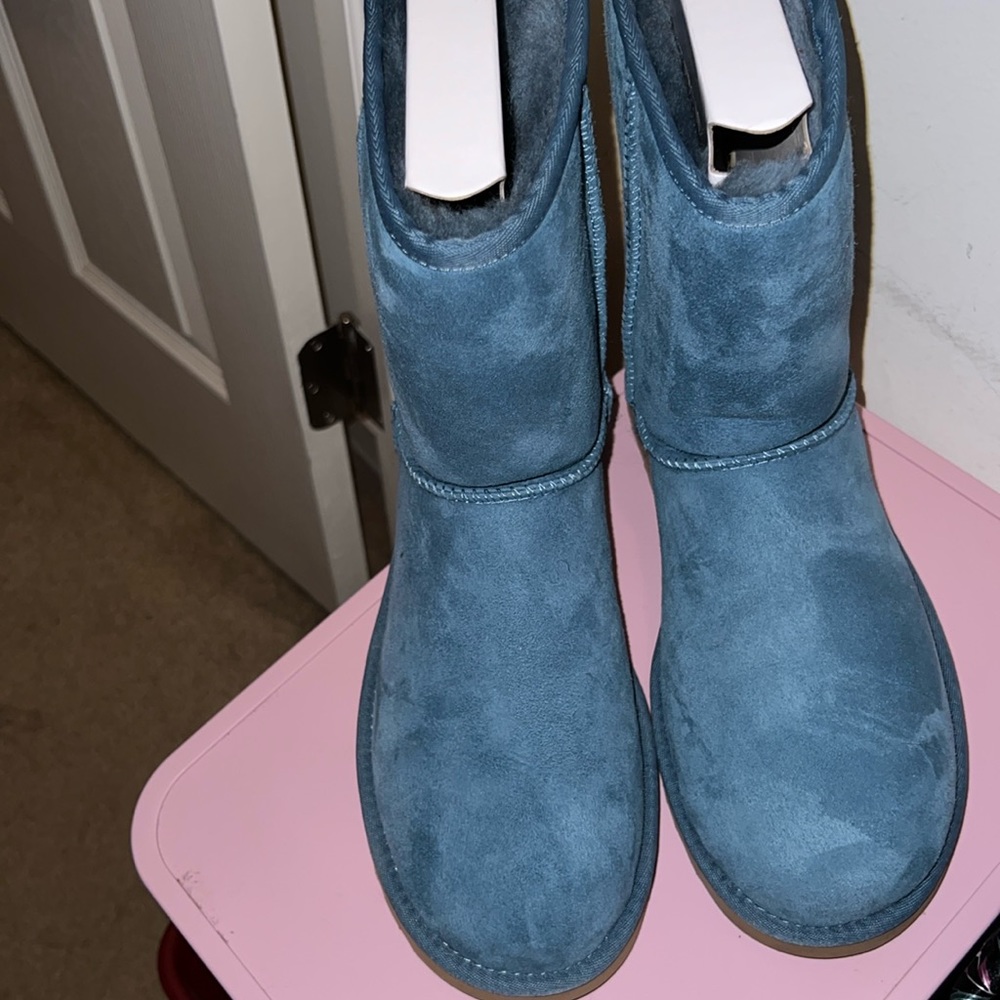 Classic Short UGG